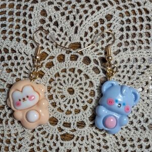 Cute Jungle Themed Earrings - Blue and Tan